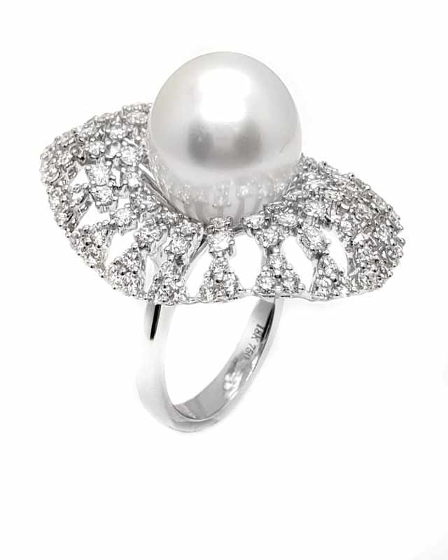 18K White Gold South Sea Pearl Ring with Diamonds, Size 6.5